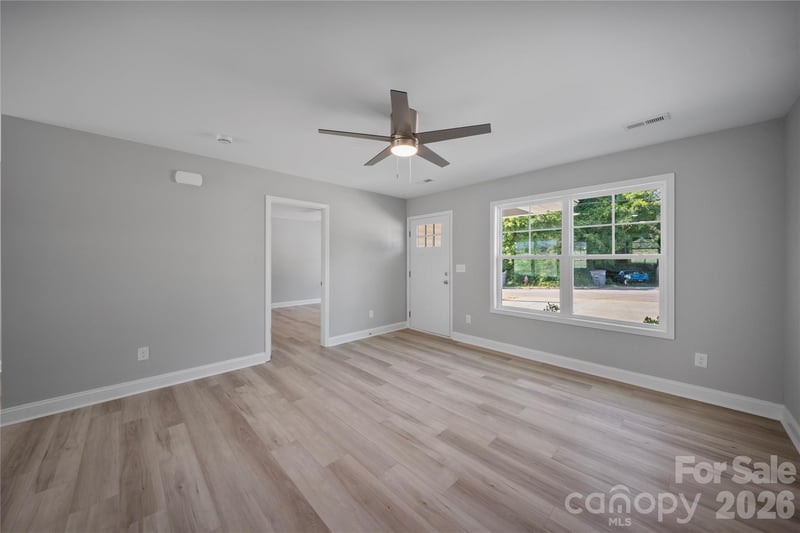 301 W 9th St, Kannapolis, NC 28081