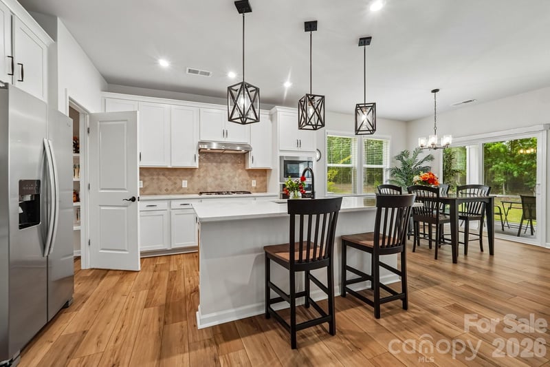 8137 Franklin Trail St, Charlotte, NC 28227