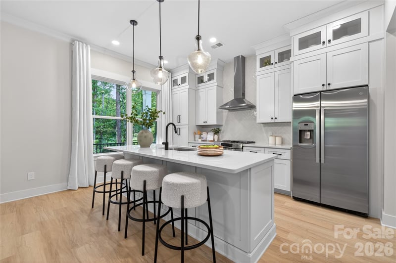 3883 12th St NE, Hickory, NC 28601