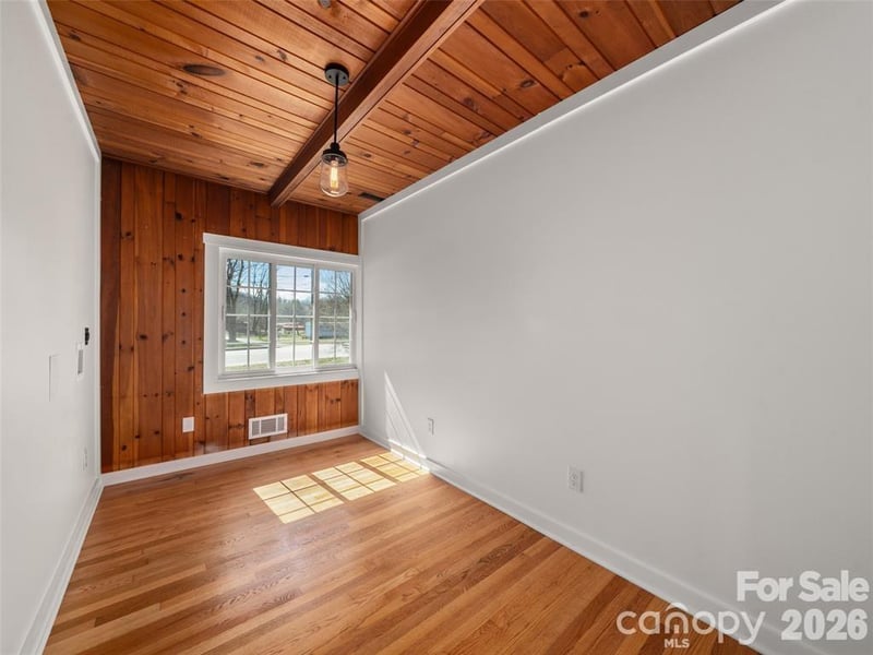 228 Main St, Rosman, NC 28772
