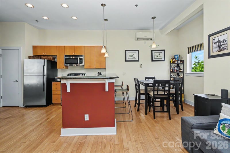 613 Mcninch St, Charlotte, NC 28208