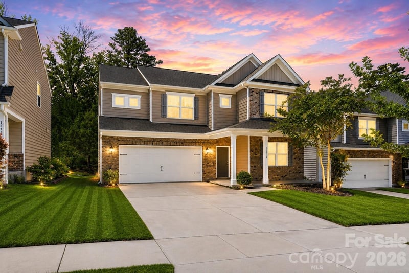 13714 Canterbury Castle Dr, Charlotte, NC 28273