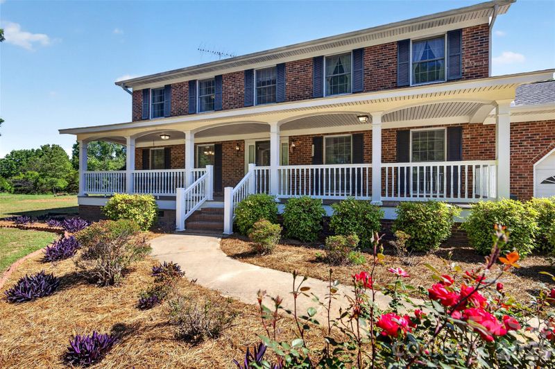 4092 Henry Dellinger Rd, Maiden, NC 28650