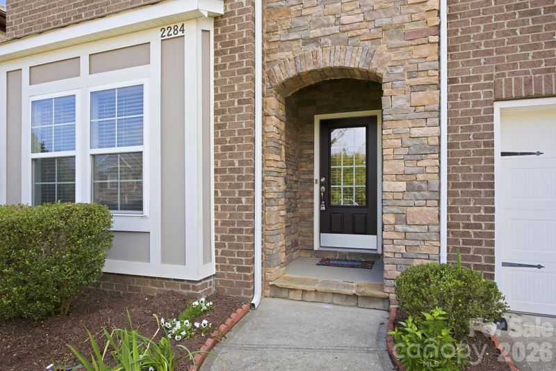 2284 Barrowcliffe Dr NW, Concord, NC 28027