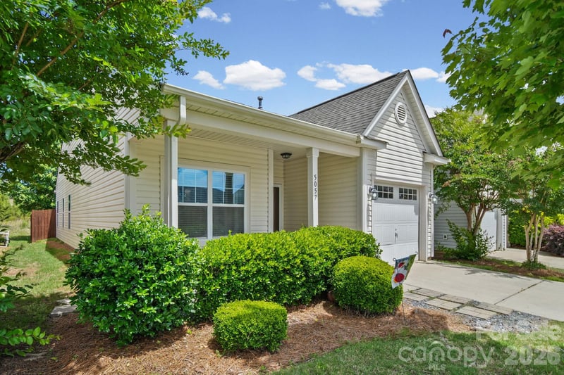 5057 Newport Lakes Dr, Rock Hill, SC 29732