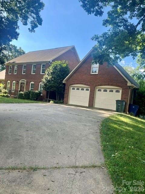 411 8th St SW, Conover, NC 28613