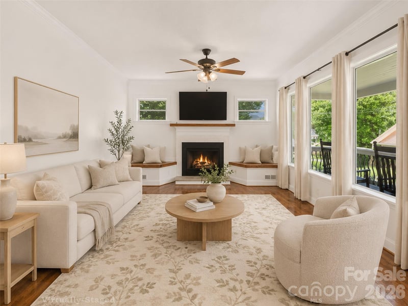 118 Robertson St, Burnsville, NC 28714