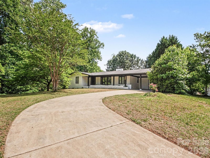 1831 Elizabeth Oaks Ave, Charlotte, NC 28216