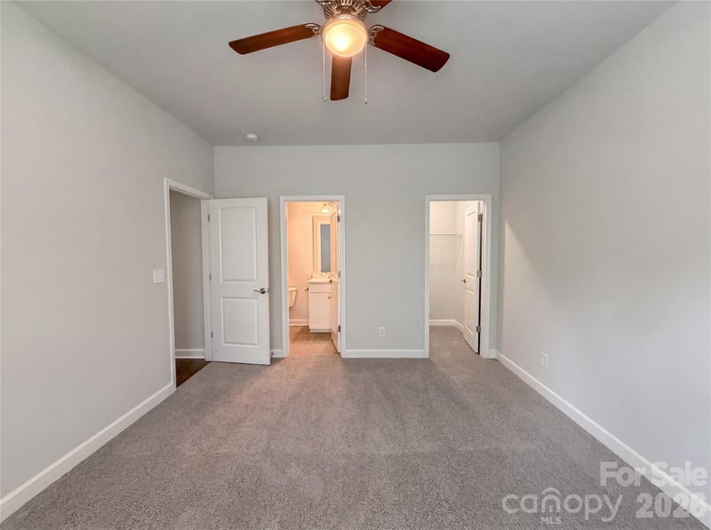 5704 Woodard St, Charlotte, NC 28269