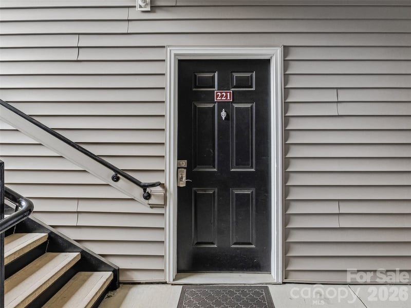 221 Appeldoorn Cir, Asheville, NC 28803