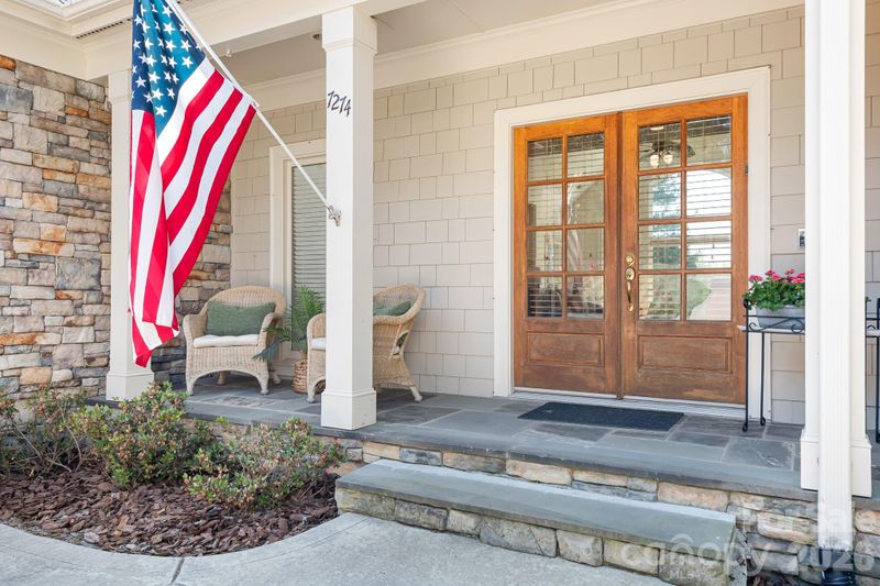 7274 Woodside Ct, Denver, NC 28037