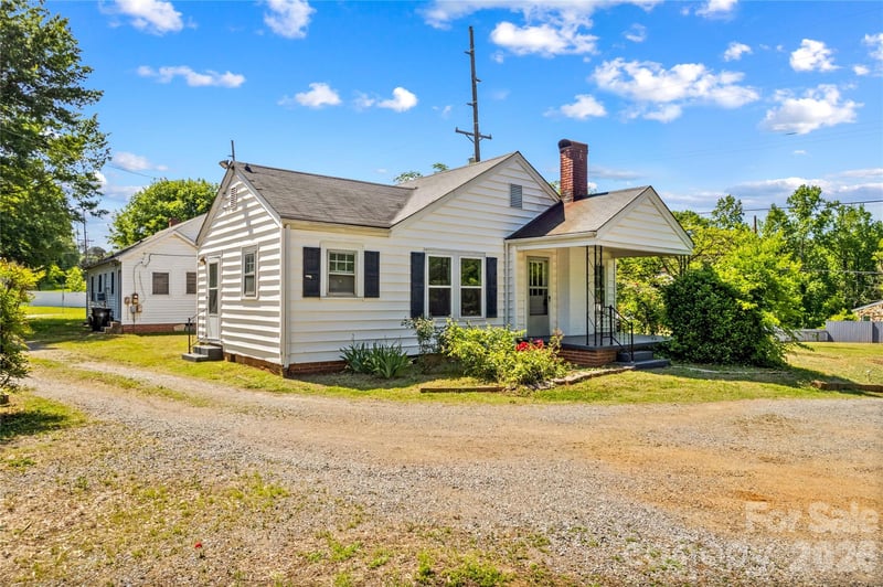 3161 Poplar Tent Rd, Concord, NC 28027