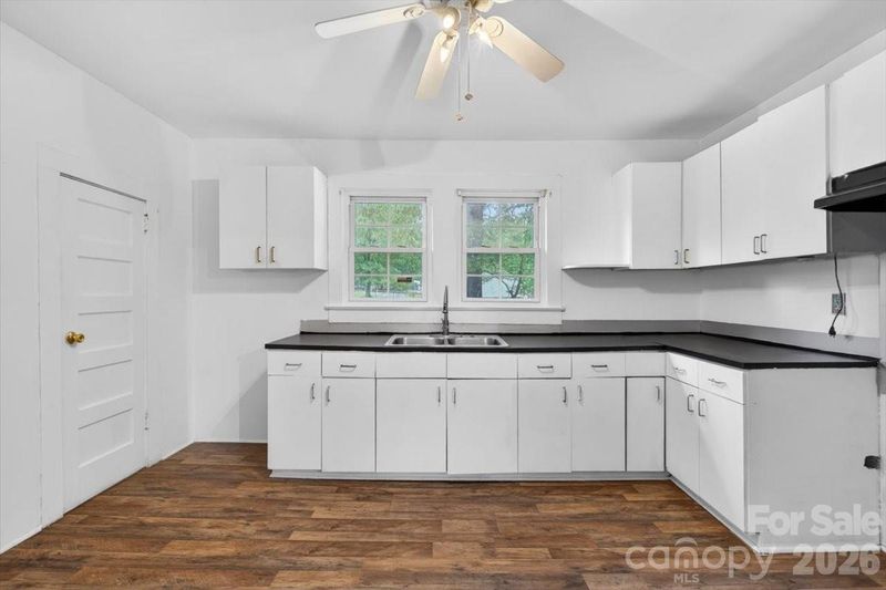 416 Echo Ave, Kannapolis, NC 28081