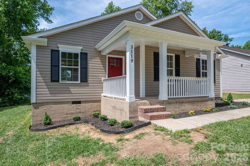 3119 Mintleaf Dr, Charlotte, NC 28269