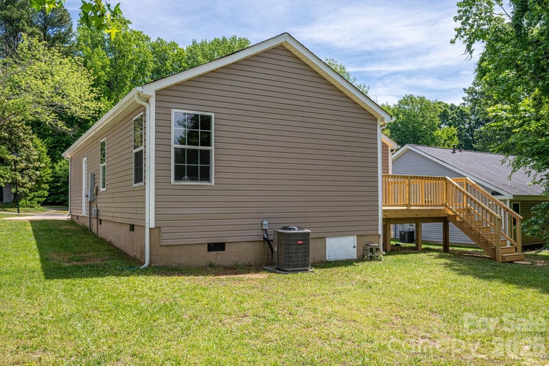 3119 Mintleaf Dr, Charlotte, NC 28269