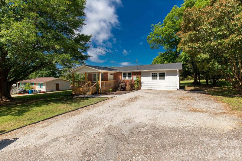 2245 Felly Ln, Lancaster, SC 29720