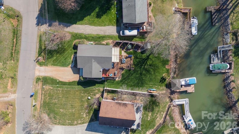 141 Bluewing Ln, Mooresville, NC 28117