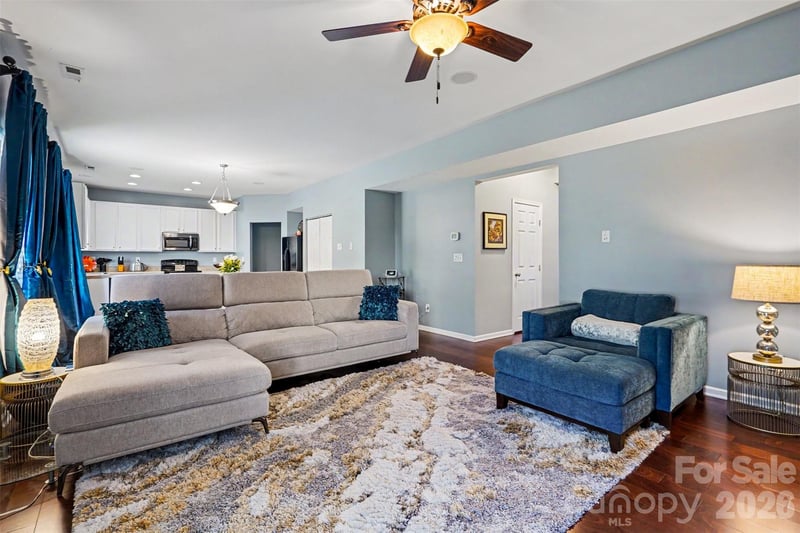 3315 Ashley View Dr, Charlotte, NC 28213