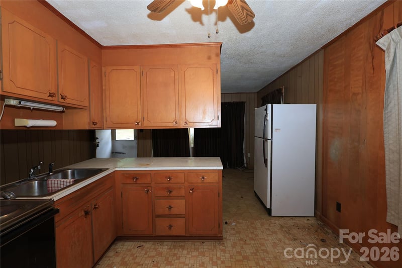 630 Dallas Spencer Mtn Rd, Dallas, NC 28034