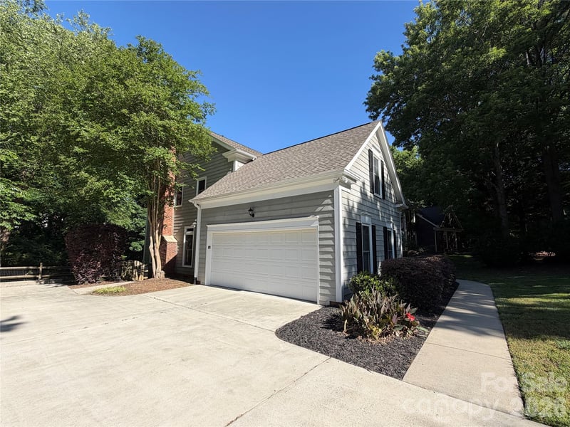 4714 Avonwood Ln, Charlotte, NC 28270