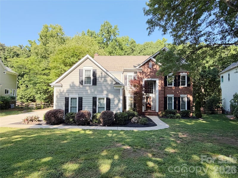 4714 Avonwood Ln, Charlotte, NC 28270