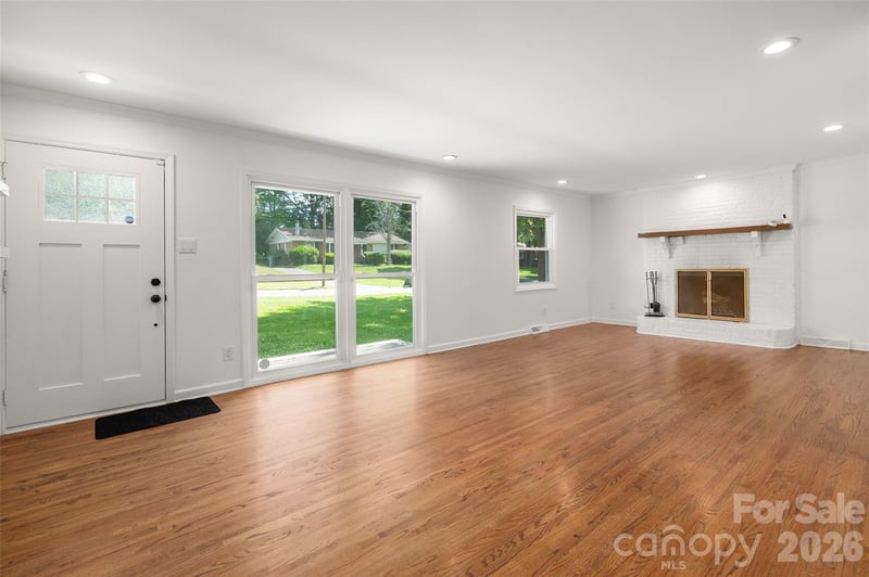 4300 Dowling Dr, Charlotte, NC 28205