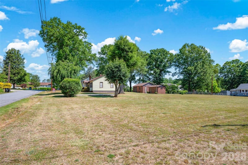 320 Cook St, Mooresville, NC 28115