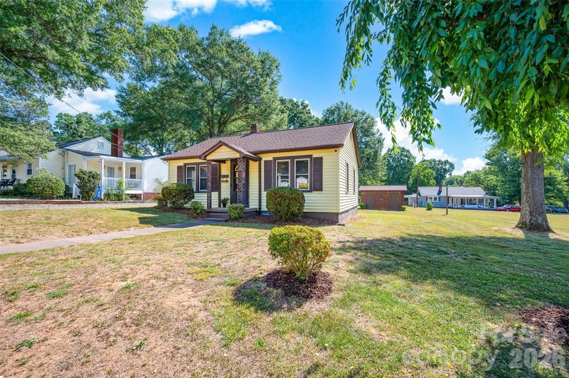 320 Cook St, Mooresville, NC 28115