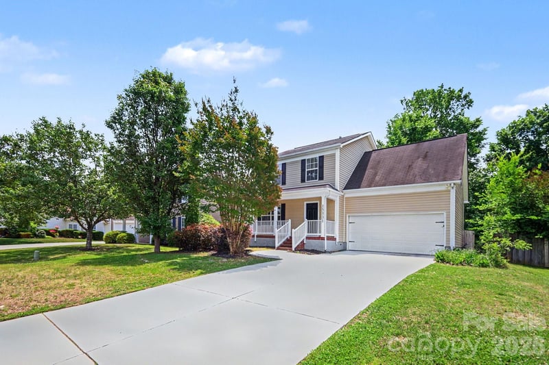 15331 Dehavilland Dr, Charlotte, NC 28278