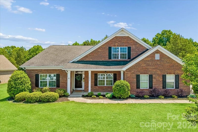 1006 Spring Rose Ln, Matthews, NC 28104