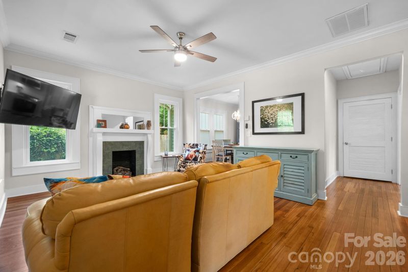 722 E Broad St, Statesville, NC 28677