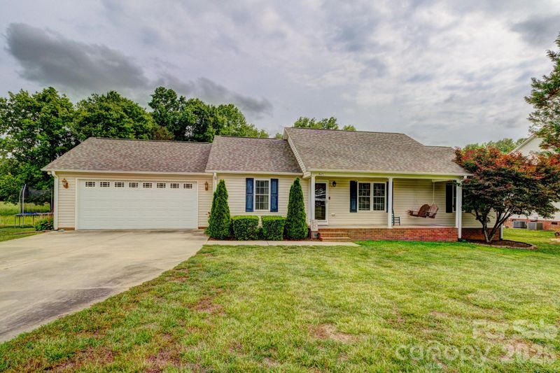 4671 Garys Pl, Crouse, NC 28033
