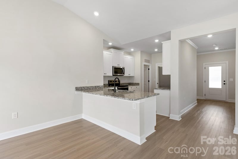 6517 Fairford Dr, Charlotte, NC 28215