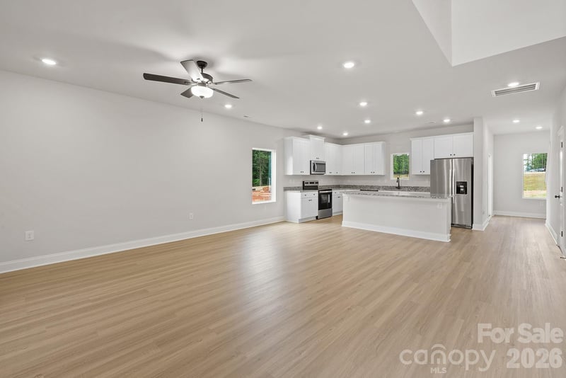 6513 Fairford Dr, Charlotte, NC 28215