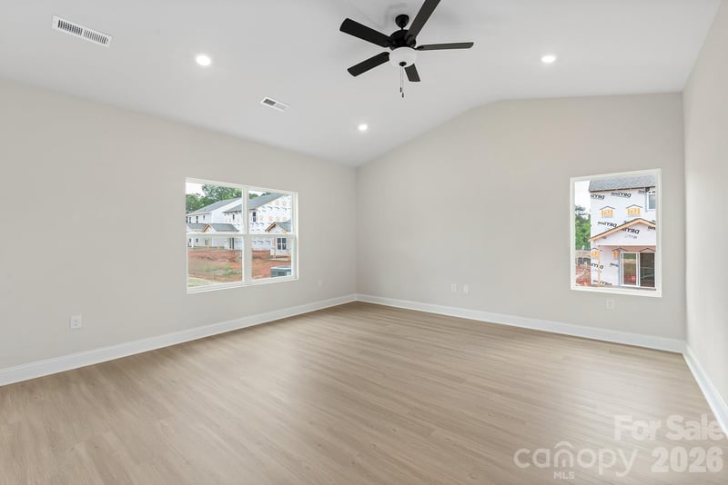 6512 Fairford Dr, Charlotte, NC 28215