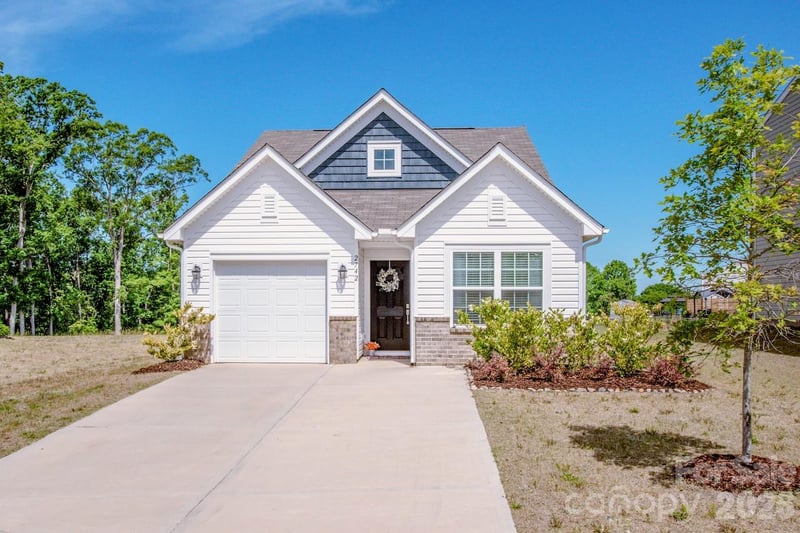2742 Legacy Ridge Ln, Catawba, NC 28609