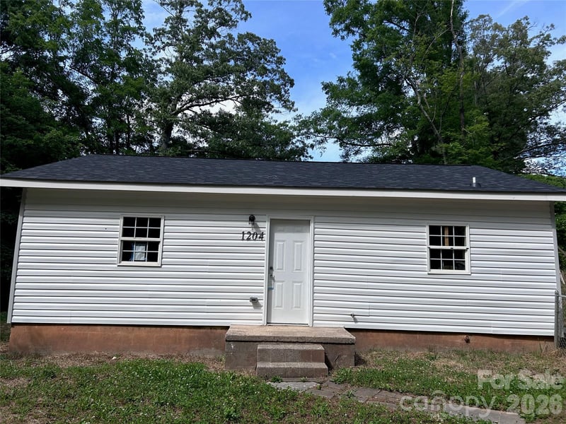 1204 Iva Ave, Gastonia, NC 28052