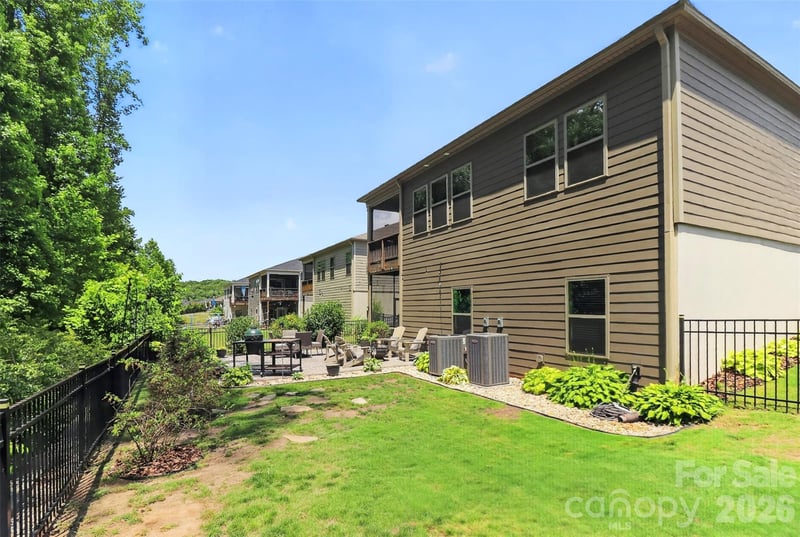 7614 Porrera St, Charlotte, NC 28214