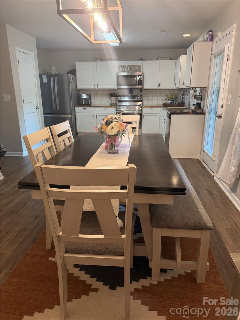 2212 Pinnacle View Dr, Kings Mountain, NC 28086