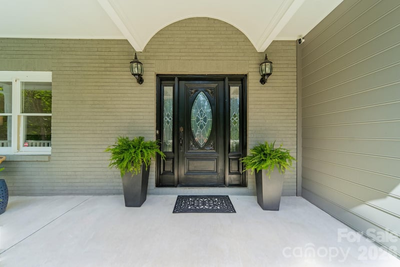 7240 Cobblecreek Dr, Matthews, NC 28104