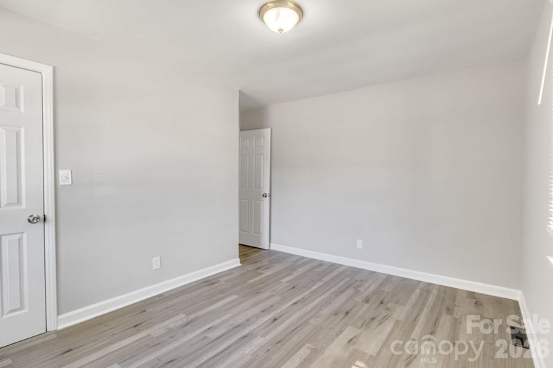 3637 Glenville Ave, Charlotte, NC 28215
