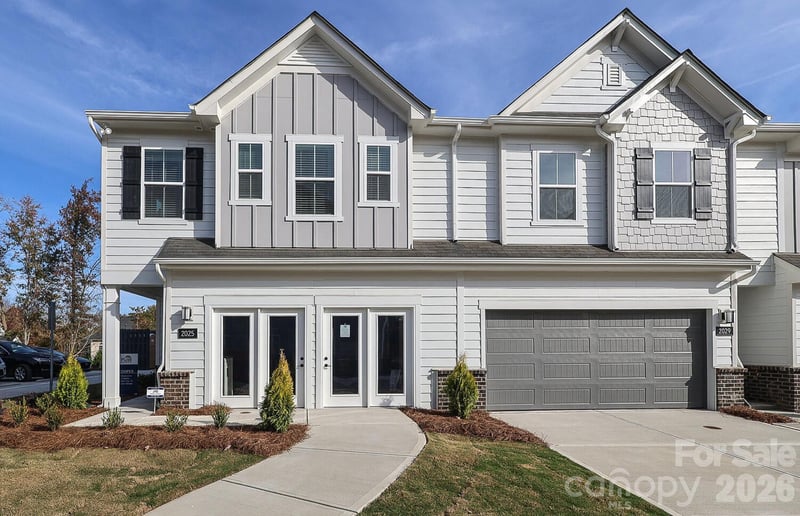2019 Bayou Trace Dr, Charlotte, NC 28262