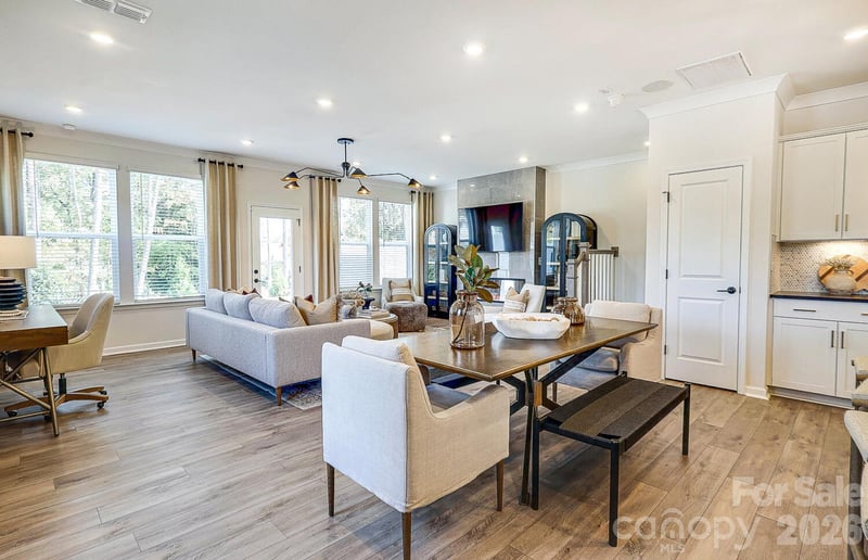 2019 Bayou Trace Dr, Charlotte, NC 28262