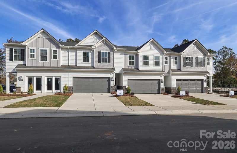 2019 Bayou Trace Dr, Charlotte, NC 28262