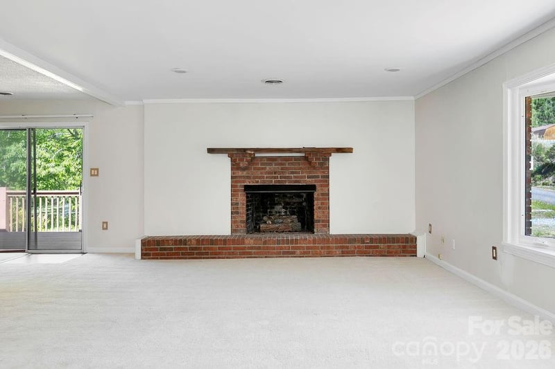100 Kilpatrick St, Brevard, NC 28712
