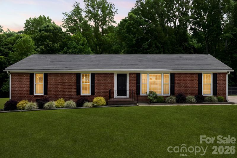 22 Forest Hill Rd, Belmont, NC 28012