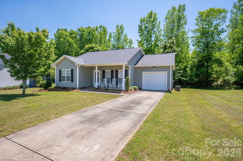 7212 Pinfeather Cir, Cramerton, NC 28032