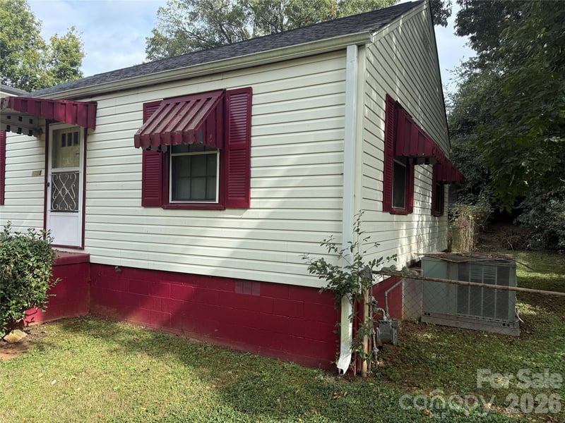 2618 Roslyn Ave, Charlotte, NC 28208
