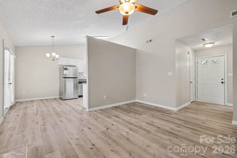 5463 Realtree Ln, Charlotte, NC 28214