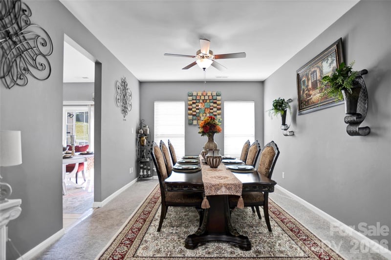 9806 Back Acre Dr, Charlotte, NC 28213